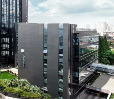市政公路施工与房屋建筑项目对比：山东金德建筑工程有限公司承接能力分析